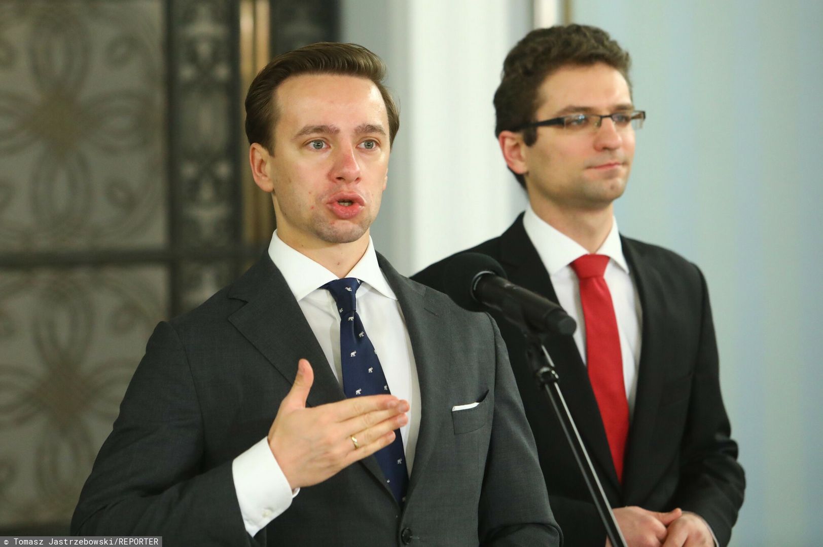Liderzy Konfederacji Krzysztof Bosak i Michał Wawer