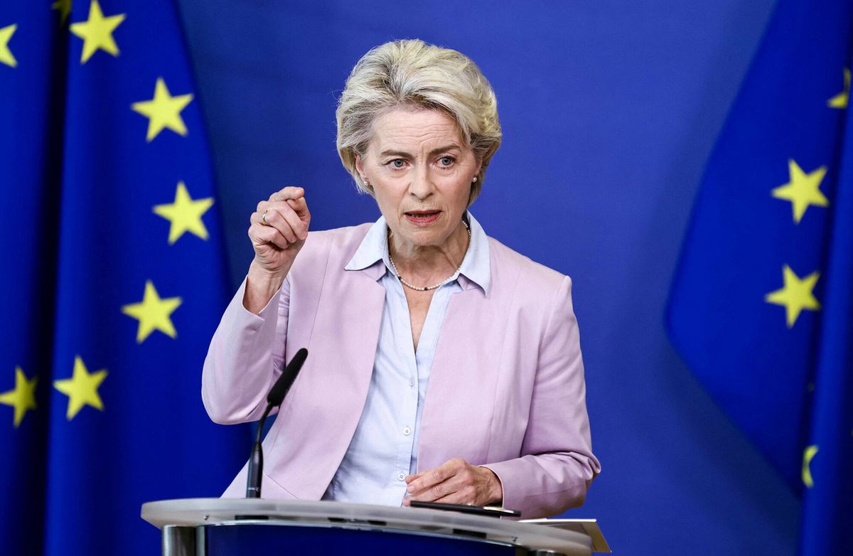 "Zwiększamy presję". UE znów uderza w Rosję. Na zdjęciu Ursula von der Leyen 