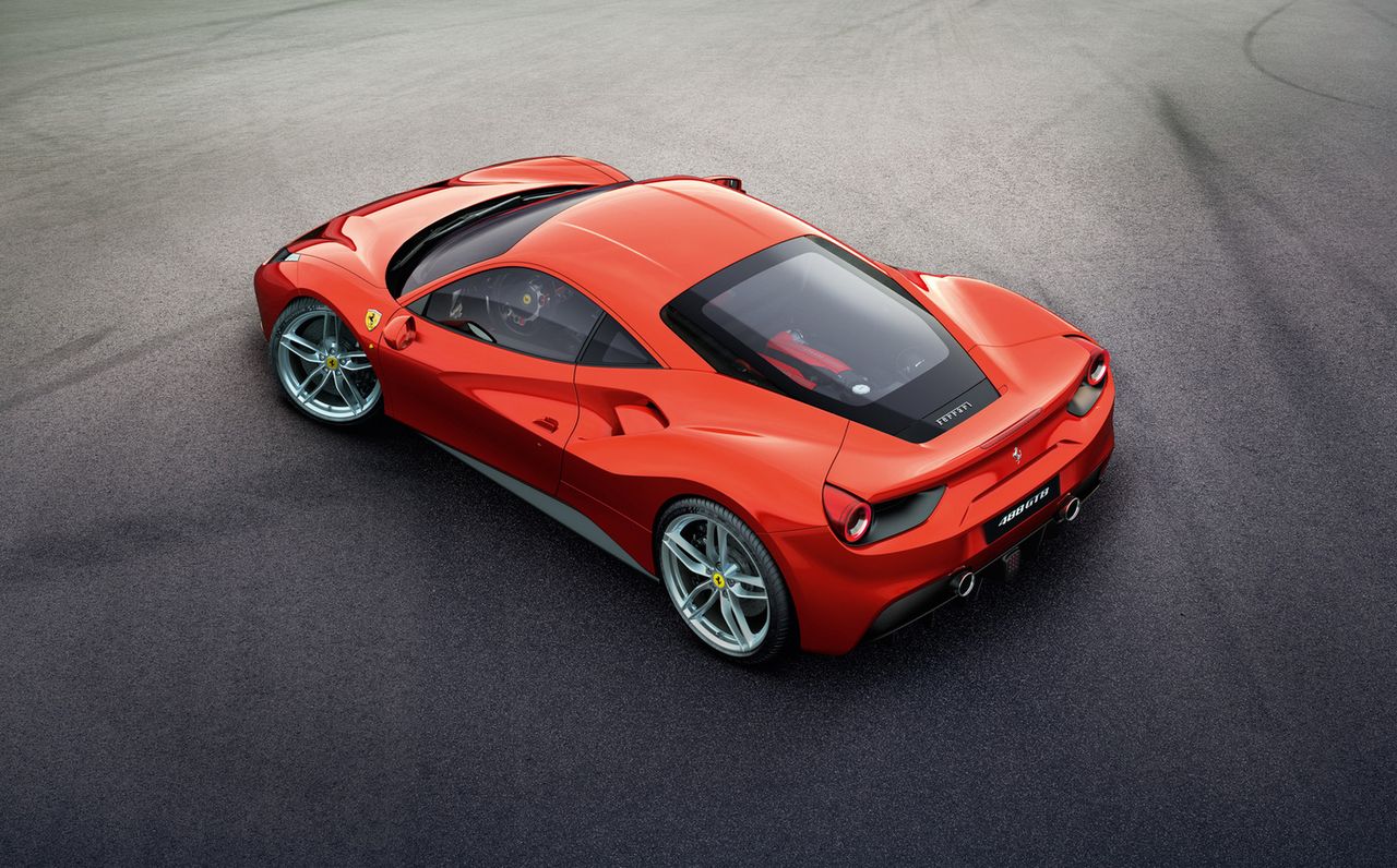 Nowe Ferrari 488 GTB - mniej litrów, więcej mocy