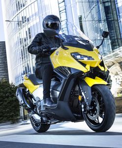 Skuter w stylu sportowego motocykla. Debiutuje nowa Yamaha TMax