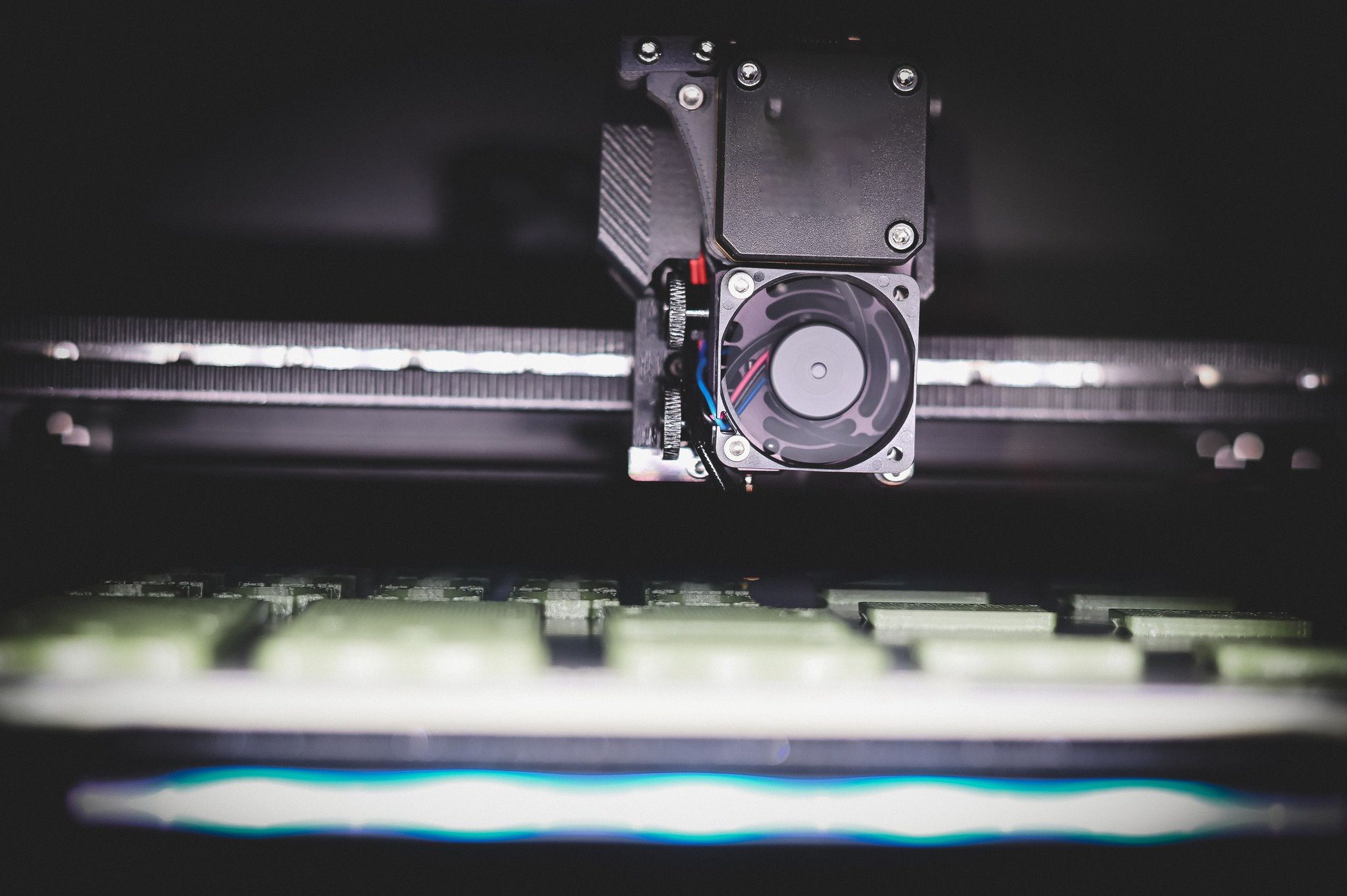 Nowe laboratorium 3D wspiera operacje wojskowe i naprawy dronów