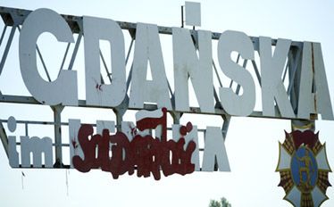 Stocznia Gdańsk ma nowy napis. Protesty trwają