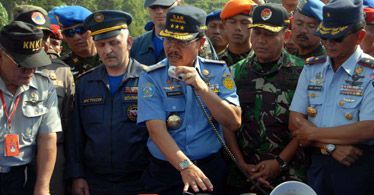 Katastrofa samolotu w Indonezji. Znaleziono "czarną skrzynkę" Superjeta