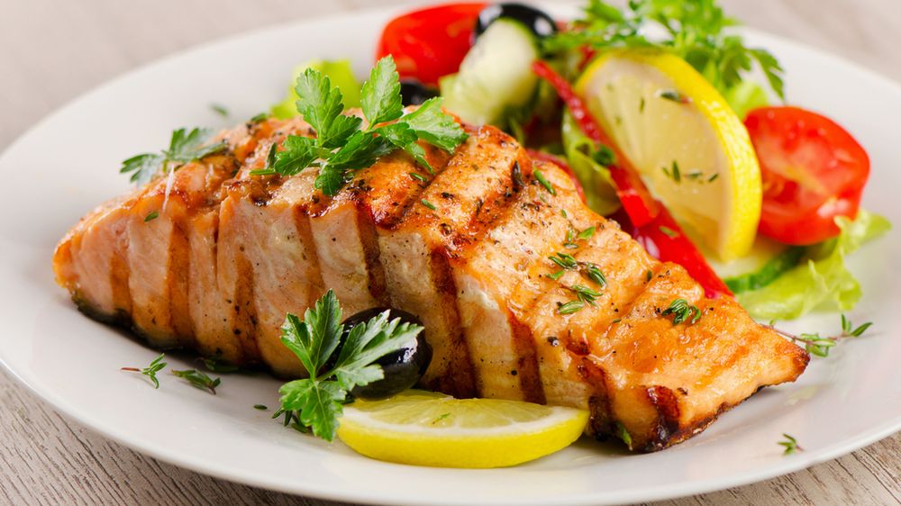 Łosoś różowy poddany obróbce wysuszającej mięso