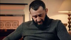 Poleciały łzy. Chalidow przerwał wywiad. Wstał i wyszedł