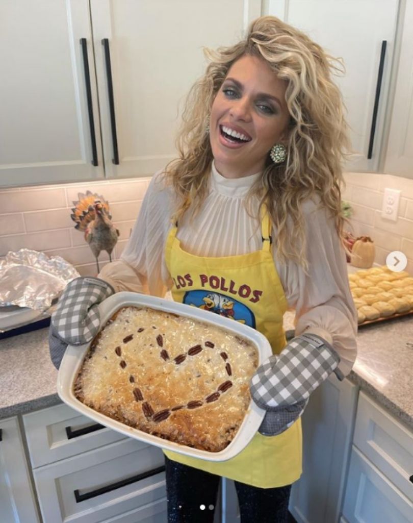 AnnaLynne McCord napisała wiersz do Władimira Putina