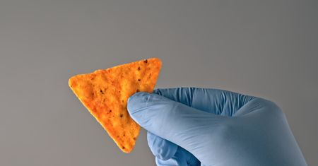 "Śmiertelnie" ostre czipsy. Skutki mogą porażające