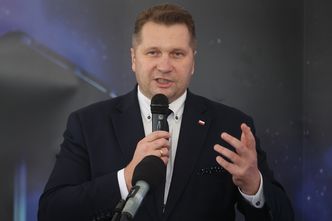 Czarnek grozi gminom komisarzem. Prezydent Mysłowic: to wybawienie