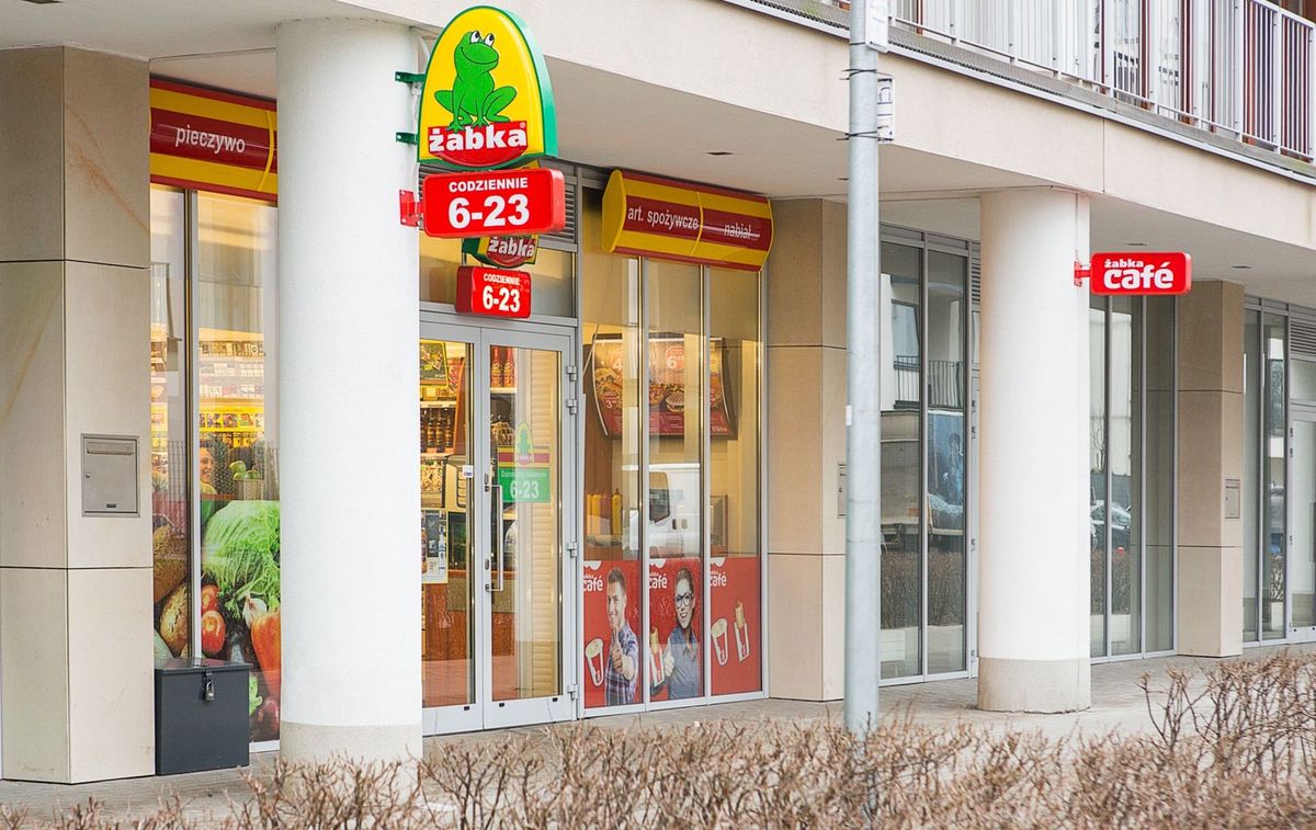 Przesyłkę od kuriera odbierzesz w Żabce