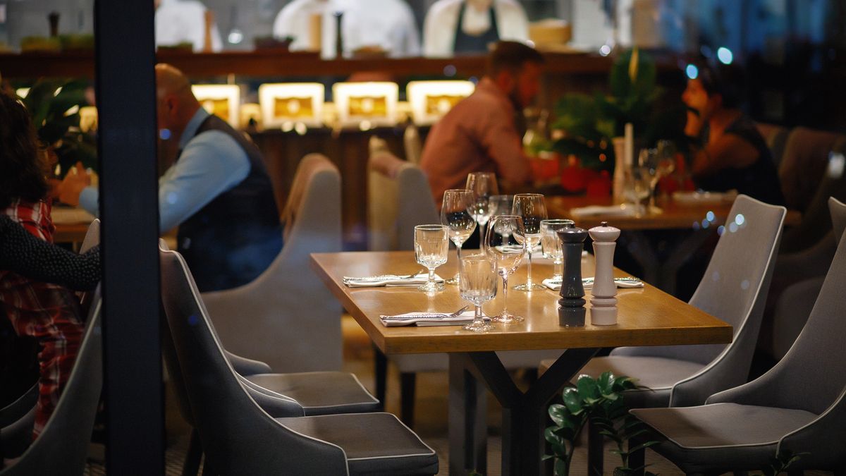 Jak muzyka wpływa na czas spędzany w restauracji - wyniki badań