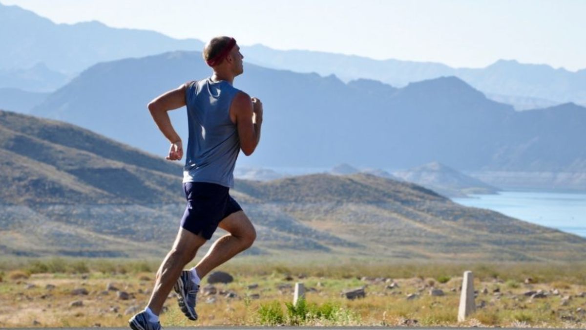 Nasilenie glikogenolizy następuje wskutek obniżenia stężenia ATP oraz glukozy w wątrobie lub mięśniach szkieletowych. 