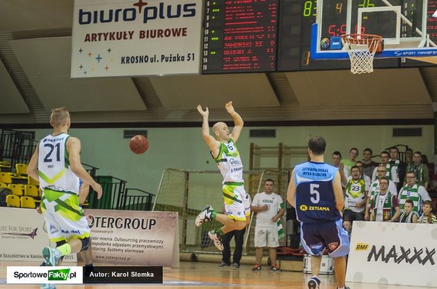 Michał Weiss (nr 5) zdobył 18 punktów