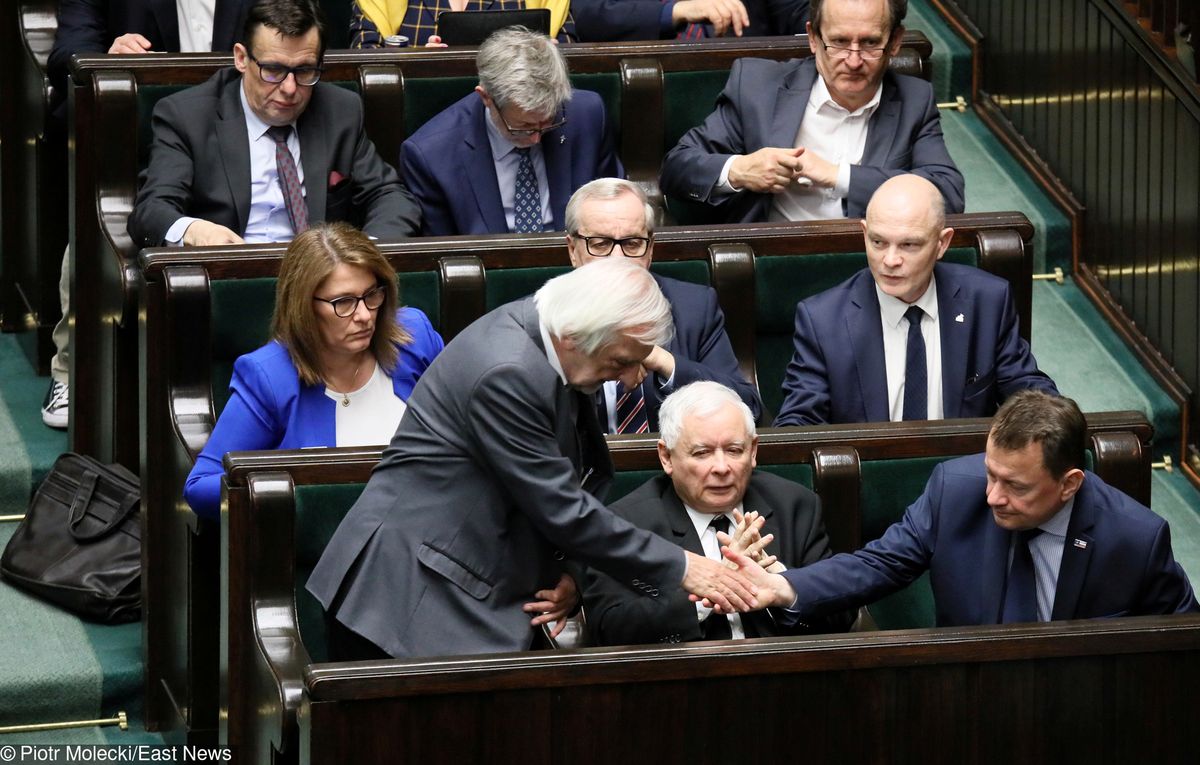 Polacy zabrali głos. PiS liderem, PSL żegna się z Sejmem