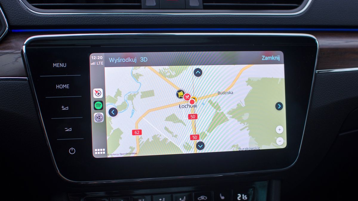Aplikacja Yanosik od dawna działa w Apple Car Play, ale na jej obecność w Android Auto trzeba jeszcze poczekać.