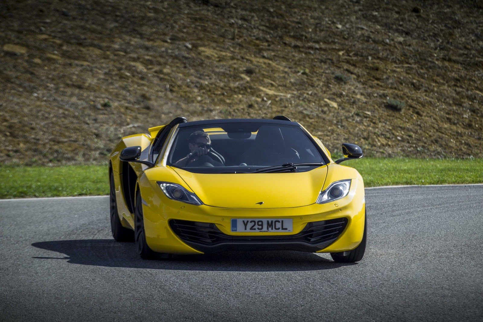 McLaren MP4-12C Spider - obszerna galeria prosto od producenta 20
