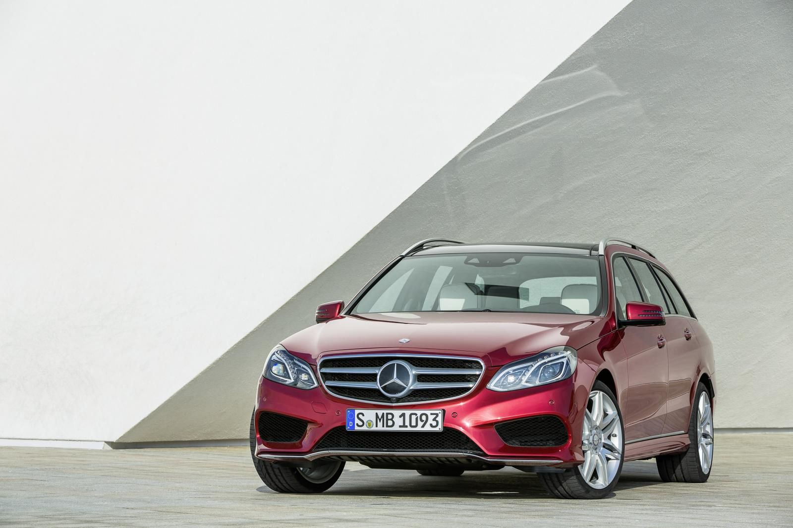 2014 Mercedes-Benz Klasy E [galeria] 46