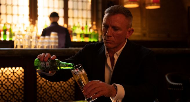 Daniel Craig w reklamie piwa Heineken nawiązującej do "No Time to Die" (wideo)