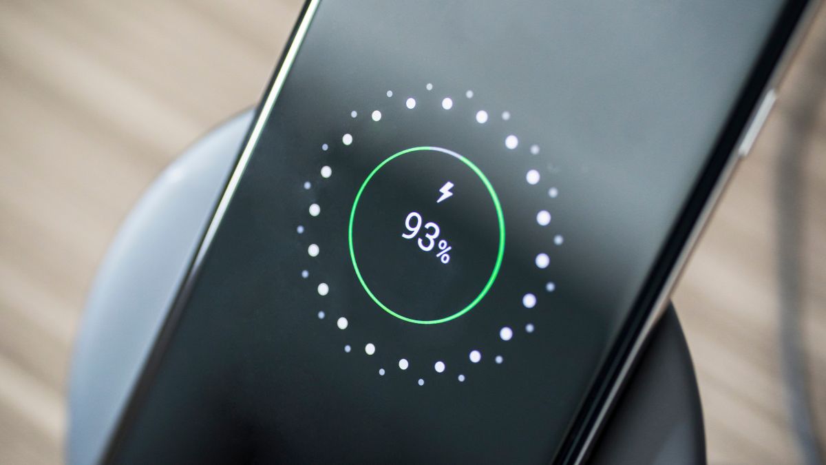 Czy naładowanie baterii bez ładowarki jest możliwe?