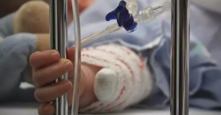 "Ustawa Kamilka" działa. Zgłoszeń przemocy wobec dzieci jest więcej