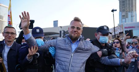 Protest przedsiębiorców w Warszawie. Sanepid karze uczestników. Paweł Tajnano zapowiada kolejny protest