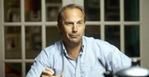 Kevin Costner trenuje Latynosów