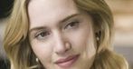 Kate Winslet w objęciach modela