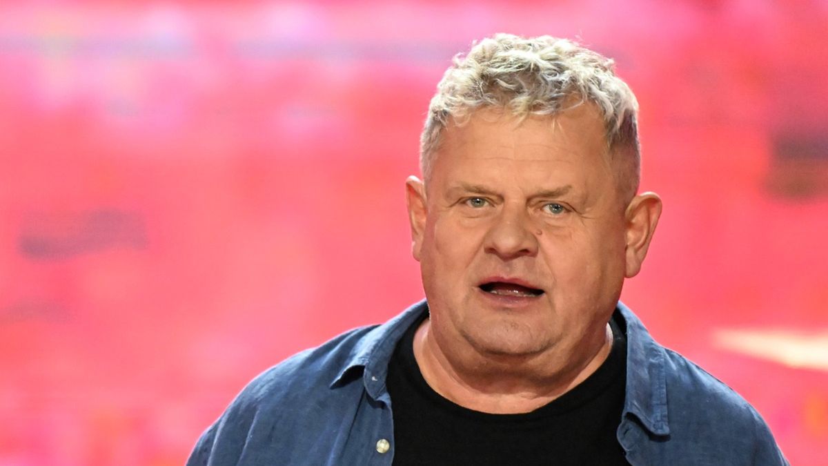 Kazik Staszewski w szpitalu.