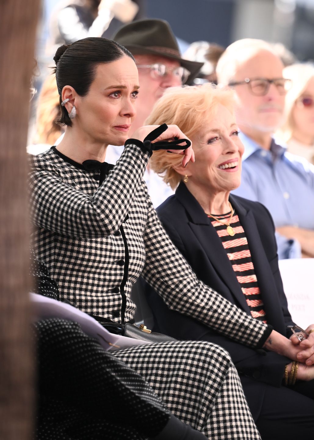 Sarah Paulson odsłania gwiazdę na Alei Sław z żoną u boku