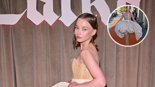 Kamila Urzędowska na premierze "Lalki". Fani CHÓREM KPIĄ z futurystycznej kreacji