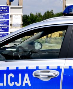 Wypadek na DK10. Dachował samochód
