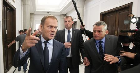 Donald Tusk odwołał posiedzenia rządu. Jedzie bronić funduszy do Brukseli