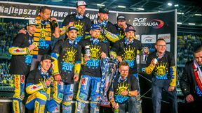 Więcej ochrony na medalowej ceremonii. Korki od szampana mogą strzelać, ale pijanych nie chcą