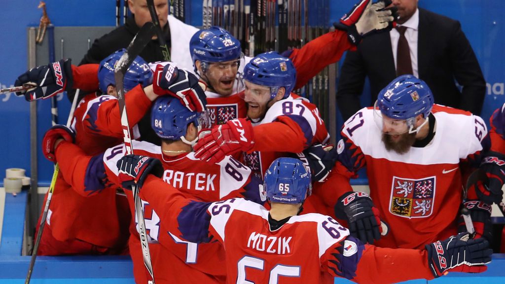 Getty Images / Bruce Bennett / Na zdjęciu: Czesi cieszą się po zdobyciu bramki