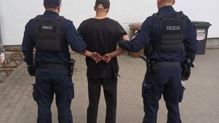 Naćpany 22-latek wjechał w 18-osobową grupę dzieci na chodniku. Dwie osoby zostały ranne