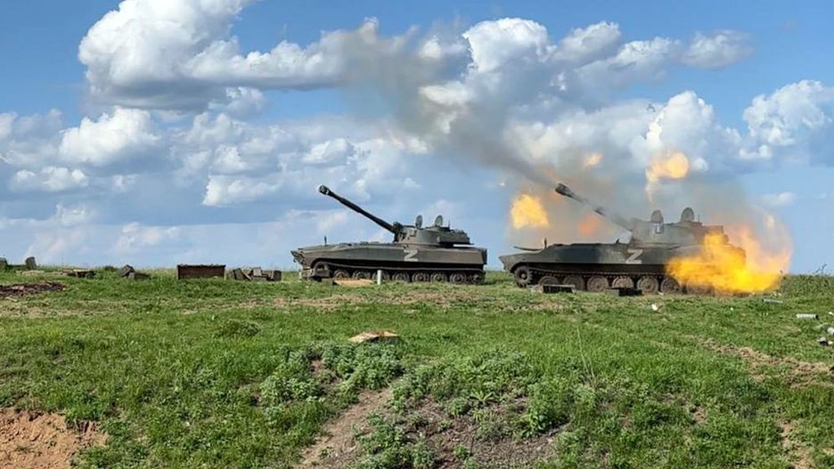 DPR fire artillery shell with leaflets to Ukrainian positionsYASYNUVATA, UKRAINE - MAY 20: Military vehicles of the DPR army prepare to fire artillery shell with leaflets in the direction of Ukrainian positions with a proposal to surrender, in Yasynuvata, Donetsk Oblast, Ukraine on May 20, 2022. (Photo by Leon Klein/Anadolu Agency via Getty Images)Anadolu Agencyleaflet, note, surrender, ukrainian position, unrest, yasynuvata