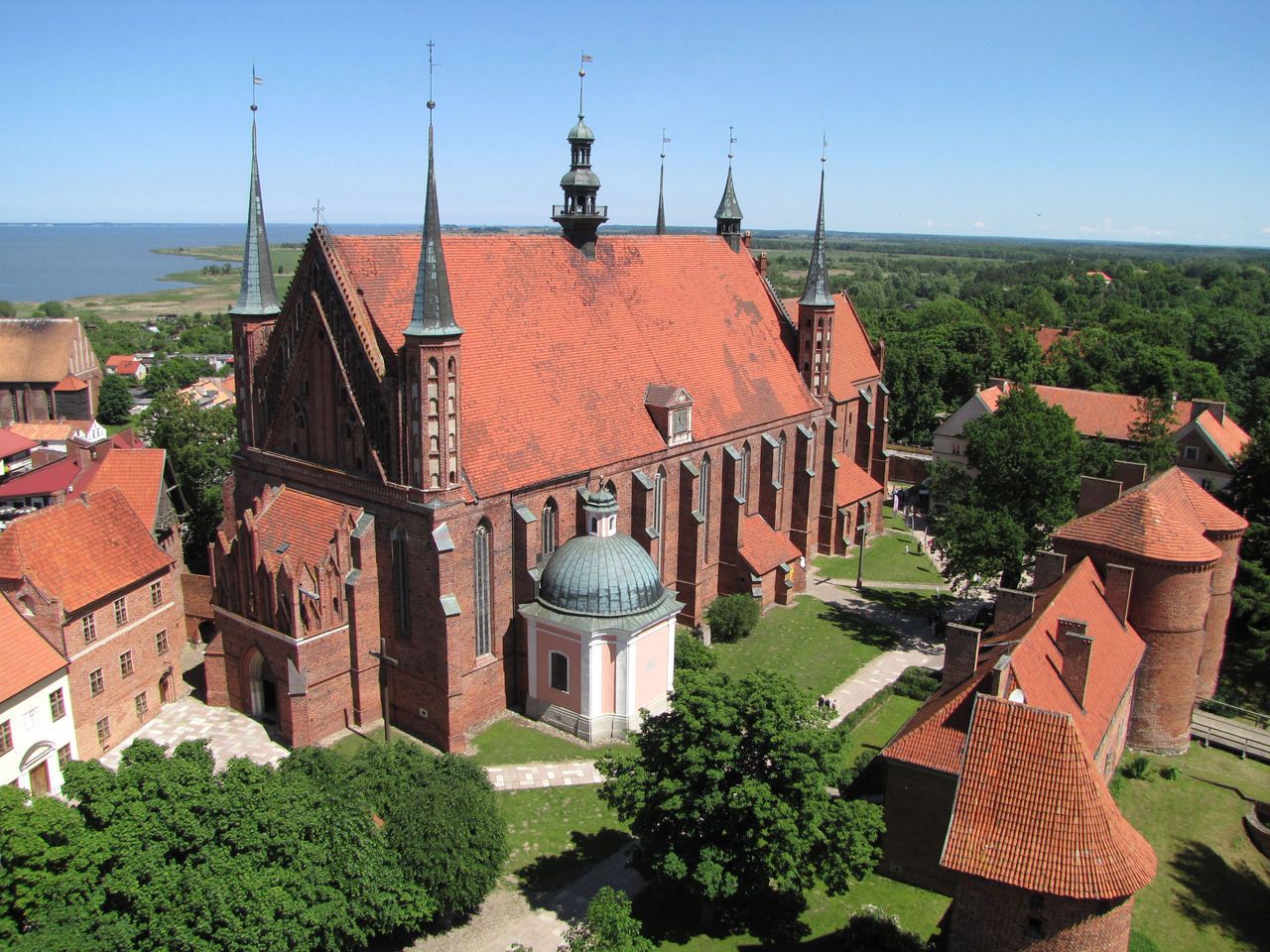 Zabytki w Polsce. Państwo da 800 tys. zł na remont dachu fromborskiej ...