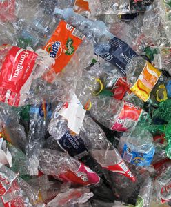 Eksperci proponują wprowadzenie kaucji za plastikowe opakowania