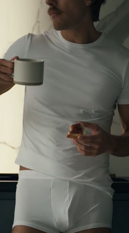 Maciej Musiał w reklamie bielizny