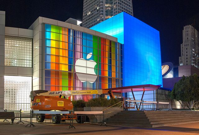 Yerba Buena Apple Event Banner, fot. z serwisu Flickr - autorstwa - Ekkapong T