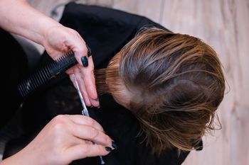 Fryzura "soft power" powraca do trendów. Inspiracją ikona stylu