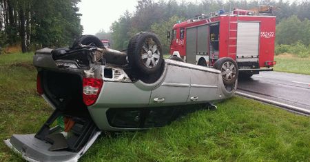 Znów dachowanie na krajowej 10