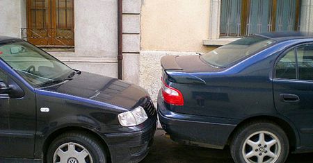 Parkowanie z fantazją - śmieszne zdjęcia Internautów