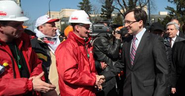 Podwyższenie wieku emerytalnego. Ziobro popiera Solidarność
