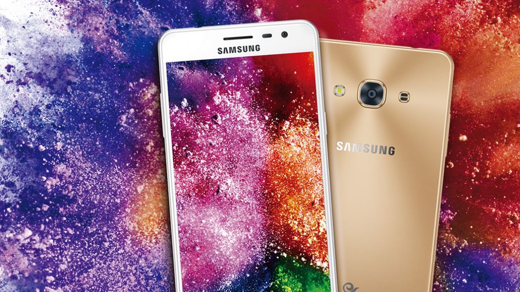 Samsung Galaxy J3 Pro oficjalnie. Jest ładniejszy i ma większą pamięć 1