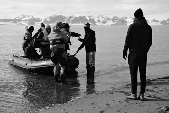 Organek zagrał koncert na Spitsbergen. Niezwykła wyprawa naukowców UMK i muzyków