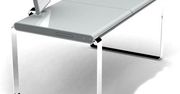 XYZ Computer Desk - kolejny komputer w biurku