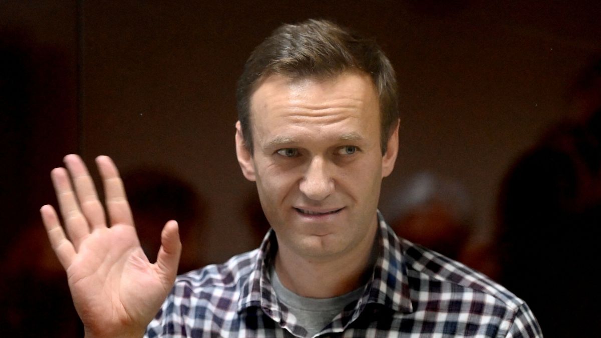 Archiwum zagraniczne East News 2024-02
(FILES) Russian opposition leader Alexei Navalny stands inside a glass cell during a court hearing at the Babushkinsky district court in Moscow on February 20, 2021. Russian opposition leader Alexei Navalny died in prison, Russian agencies announced on February 16, 2024. (Photo by Kirill KUDRYAVTSEV / AFP)
KIRILL KUDRYAVTSEV