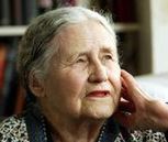Doris Lessing: Nagroda Nobla to królewskie ukoronowanie kariery
