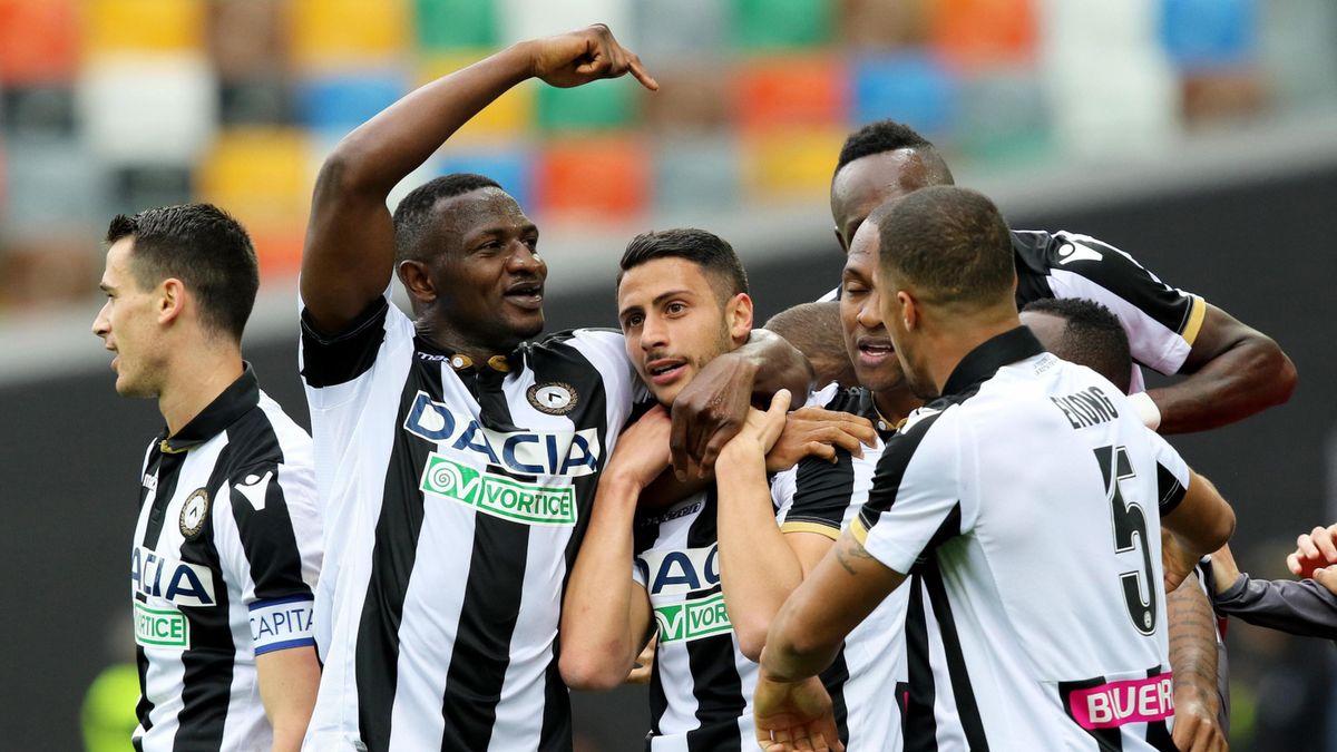 PAP/EPA / STEFANO LANCIA  / Na zdjęciu: radość piłkarzy Udinese Calcio