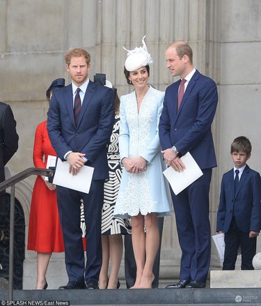 90. urodziny królowej Elżbiety II - książę Harry, księżna Kate i książę William